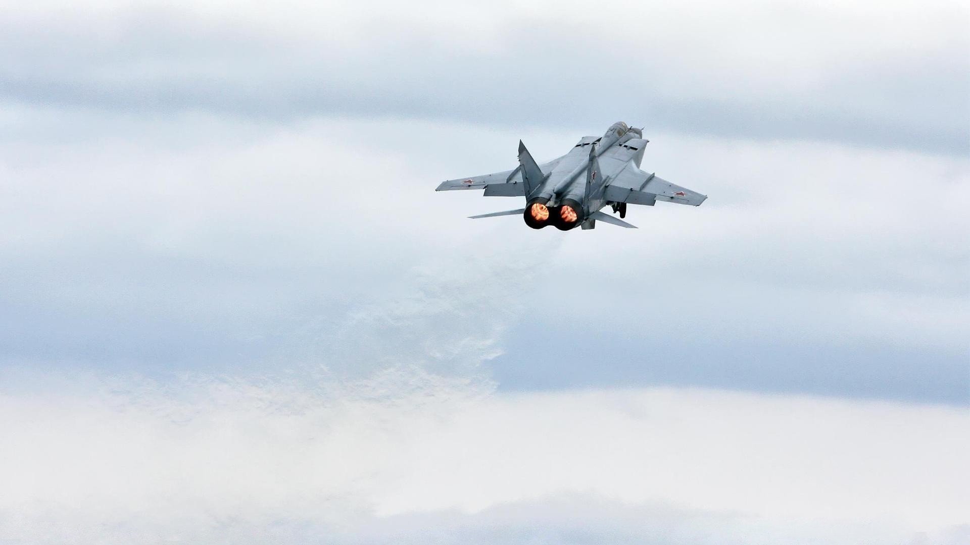 三年划频节奏图：中国逐年趋于“高频稳态”