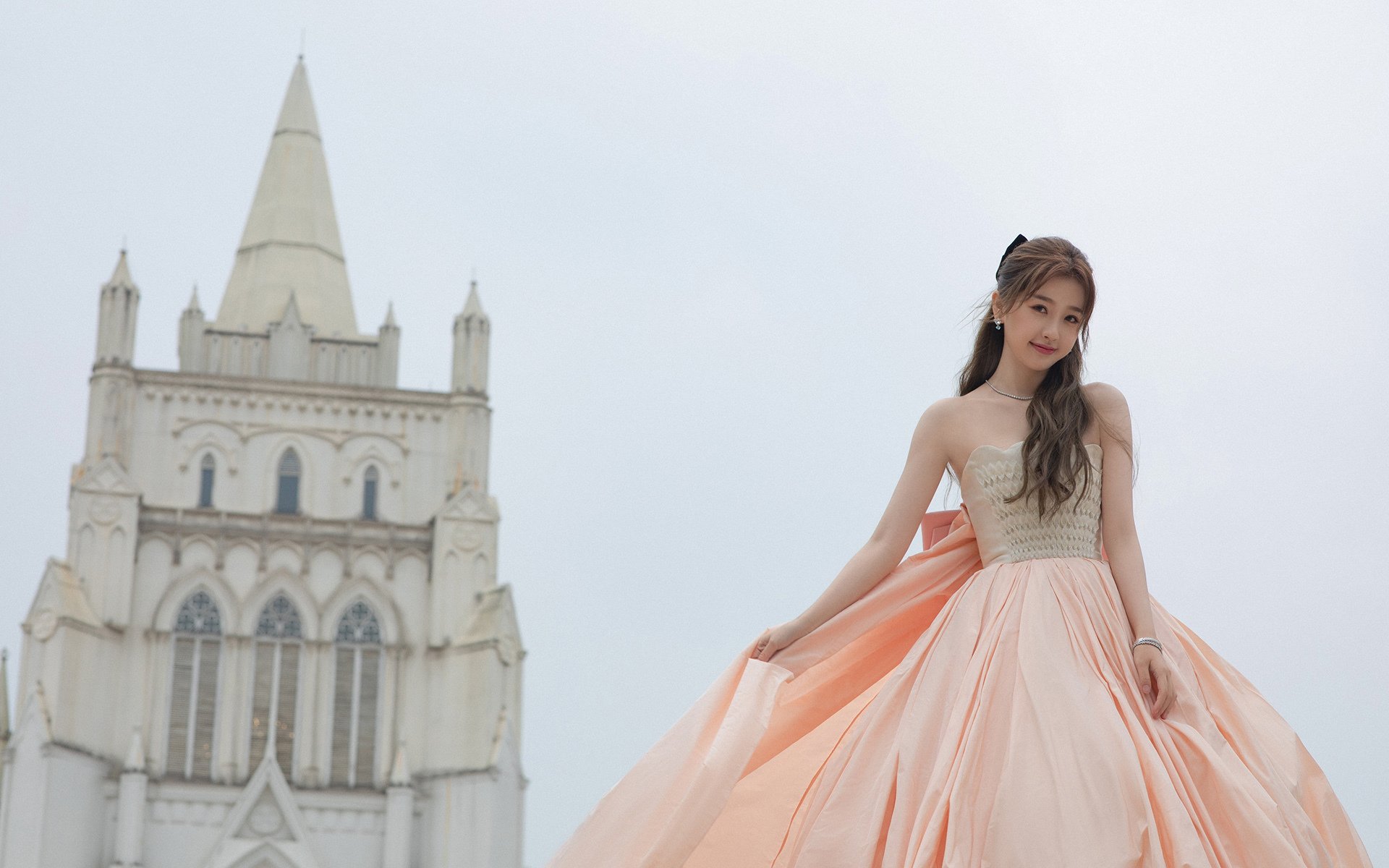 电竞主题小说动漫涌现产业生态持续拓展，电竞小说改编的动漫