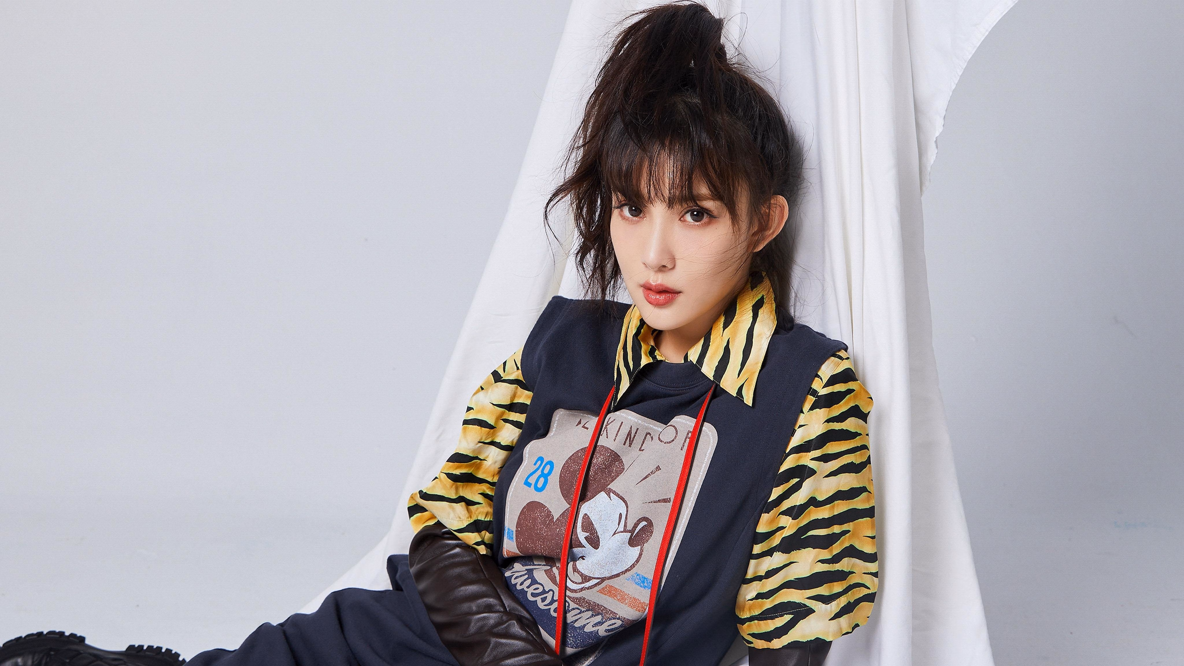 关键球员伤愈复出，赛场表现抢眼重振球队士气，球员伤病情况