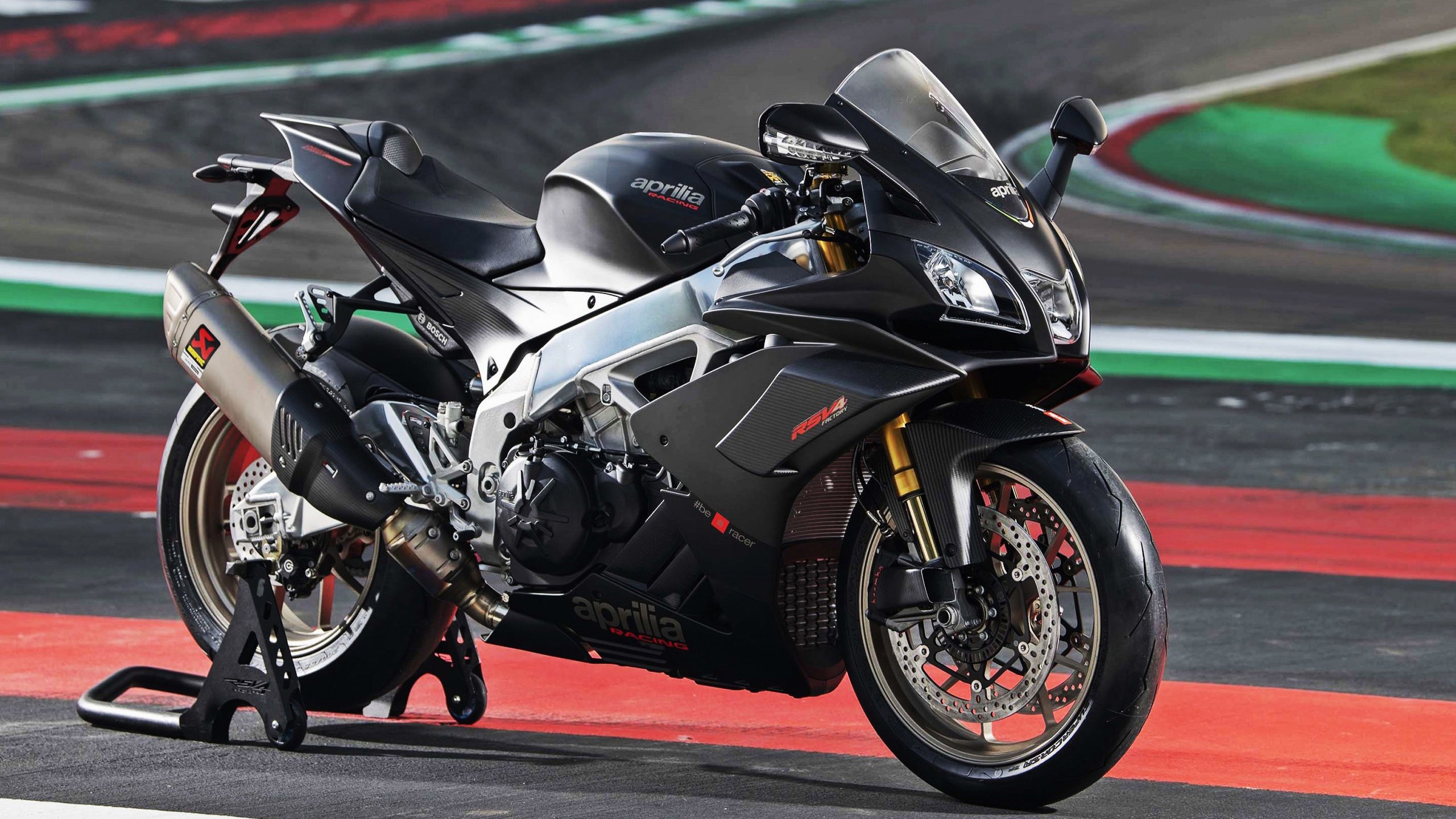 乐鱼电竞· (中国)官方网站-国王投篮训练中多名球员打破个人纪录，国王投篮训练中多名球员打破个人纪录视频