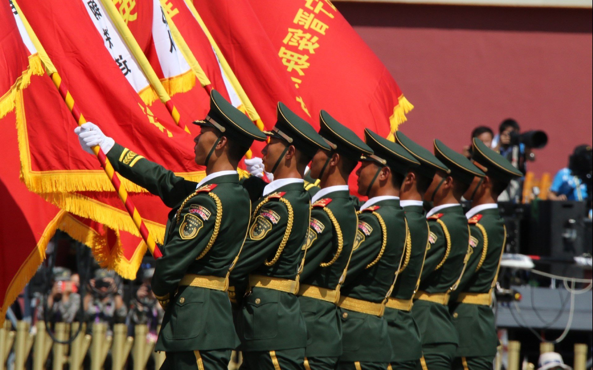 烟台篮球队在国际友谊赛中表现亮眼,展现新一代锋芒,篮球烟台赛区